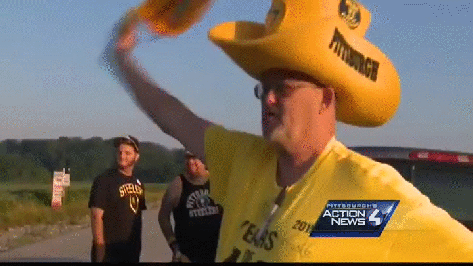 Steelers_fans_come_from_far_and_wide_for_2015_training_camp (3)